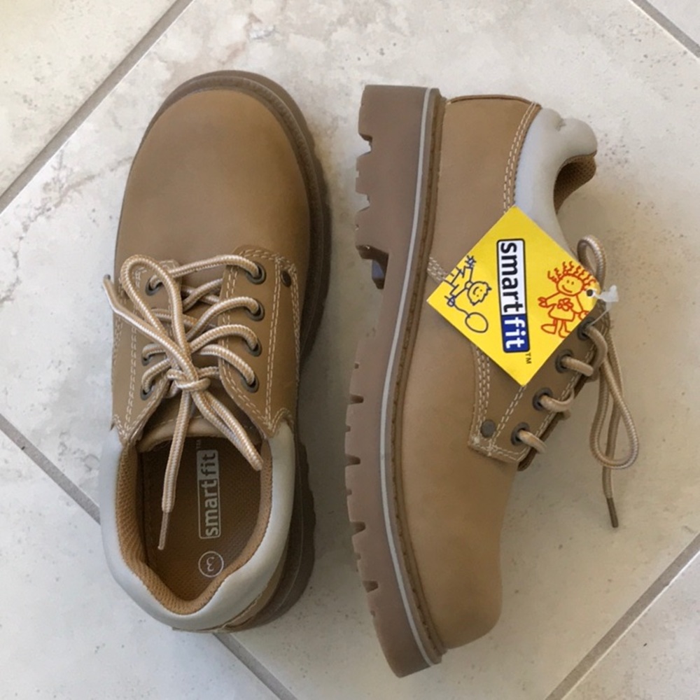 SMART FIT SIZE 3 TAN SHOES